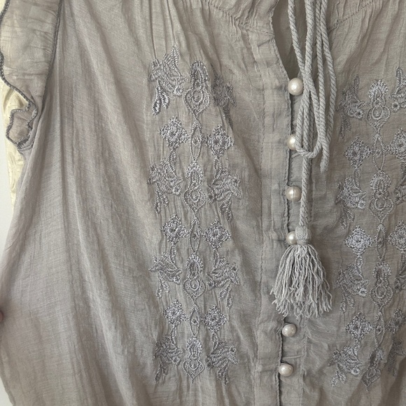 SIMPLY IRRESISTIBLE | Light Gray Blouse with Lace - Picture 10 of 14